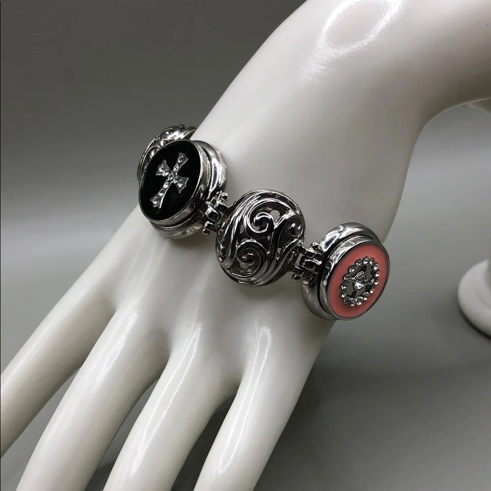 Ginger Snaps 3 snaps scroll stations silver cross enamel medallion bracelet.